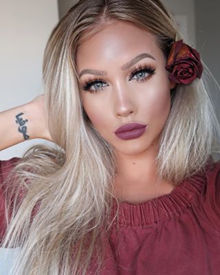 I GIVE UP ON THE VIDEO FOR TODAAAAAY. What the heck are you guys up to? Tell me something funny. Humor me. ThnxPrimer: @frankierosecosmetics Prime addiction: use code jessanista for money off!Foundation: @esteelauder Double Wear in Wheat and @diormakeup Nude Air in 020.Concealer: @tartecosmetics Shape Tape in Medium Contour: @anastaisabeverlyhills Creme in light/medium applied with a @morphebrushes G40 #morphebrushes Highlight: @narcissist Creamy concealer in vanilla Powder contour: ABHSetting spray: @urbandecaycosmetics All Night #urbandecay Glow: @anastasiabeverlyhills Bubbly Lips: @anastasiabeverlyhills Dead Roses #ABHlipstick #abhdeadroses Lashes: @Lillylashes Miami lashes #lillylashes Eyes: @anastasiabeverlyhills #abhSubculture in colors Dawn, New Wave, and Fudge Mascara: @lorealmakeup Voluminous Lash Paradise