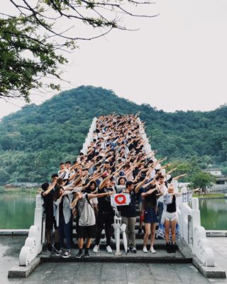 Photo by @easonhsiungOne way to celebrate community: gather your friends together in a sweeping, coordinated pose. This group shot from Taipei is just one example of #WWIM16? events that happened around the world last weekend.