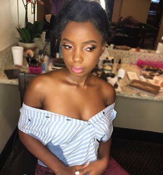 It was a chaotic morning but they say through chaos comes order ? Full face make-up application for her special event this morning for new YouTuber @petite_sara22..#youtuber #youtubecouple #blogger #beautyblogger #forwomenofcolour #cocoaswatches #makeupformelaningirls #makeupforblackwomen #blackgirlmakeup #blackgirlmagic #dmvmakeupartist #vamakeupartist #makeupartists_worldwide #fiercesociety #hairnbeautydirectory