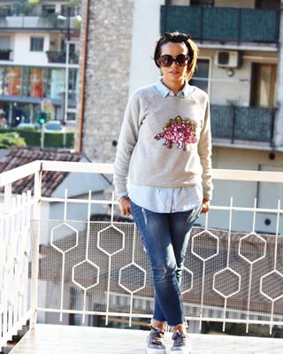 Anche questo outfit è promosso dal semaforo ??? .. good morning !! #buongiornocosì #buondí #buongiorno #bonjour #goodmorningworld #morning #sbehelkhir #outfitdujour #outfit #outfits #outfitoftheday #outfitgrid #outfitdiary #outfitdelgiorno #outfitday #outfitdaily #lovestyle #lookoftheday #looks #lookdujour #lookdeldia #looktop #looktheday #looktoday #mode #modafeminia #modafemenina #fashionist #fashion #fashionweek