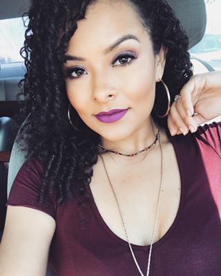 Sephora and chill is my favorite thing to do ??? #sunday #sundayselfie #sundayfunday #lipstick #anastasiabeverlyhills #fall #fallmakeup #lookoftheday