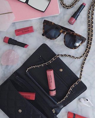 @theannaedit puts the staying power of #VelvetTheLipstick to the test in her brand new YT video. Head over to her channel to see more ?