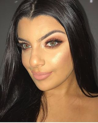 ✨✨✨ @amaleenbarrimua #maccosmetics #modelrocklashes #hourglasscosmetics #tartecosmetics #anastasiabeverlyhills #sephora #beautyblender  #lauramercier #meccamaxima #makeupforeverofficial #stilacosmetics #narsissist #makeupheaven #motd #makeuptalk #makeupartist #sydneymakeupartist #wakeupandmakeup #makeupartistsworldwide #hudabeauty #vegas_nay #instagood #instadaily #makeupsocial #muas_australia