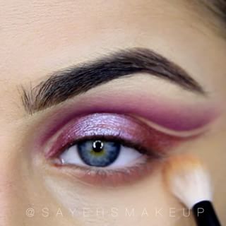 ?? If u guys can't tell... I'm legit obsessed with this palette? tried something different today, what do you guys think? TAG your boo thang? #sayehsmakeup #hudabeautydesertdusk_____________________________________@nyxcosmetics Micro Brow Pencil In Dark brown@Hudabeauty Desert Dusk palette ? shades: "Eden, Amethyst, Royal, Twilight, Oud"@Thebalm_cosmetics Schwing Liquid Liner @prettilittlelashes "Adored"
