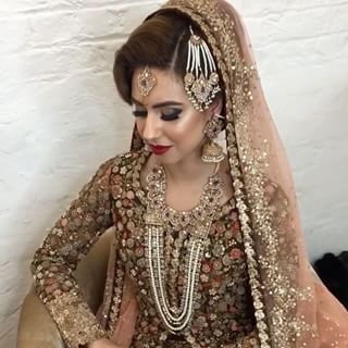 Last piece on sale now, to book your appointment contact us Shop now online or in store at @iylaacouture #indiandesigner #like4like #bridaldress #lillyghalichi #lashes #bridaljewellery #highlight#anastasiabeverlyhills #makeupartistworldwide #universodamaquiagem_oficial #houseoflashes #vegas_nay #soniaxfyza #palafoxxiamakeup #zukreat #londonmakeupartist #londonmua #makeuptraining #wakeupandmakeup #asianbridalmakeup #makeupjunkie #bridaldress #makeup #indianwedding #makeuptutorial #makeuplover #hudabeauty #makeupaddict #lillylashes