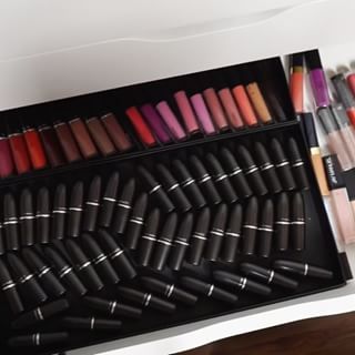 My Makeup collection + Equipment is now on my YouTube channel ??? link in bio ?