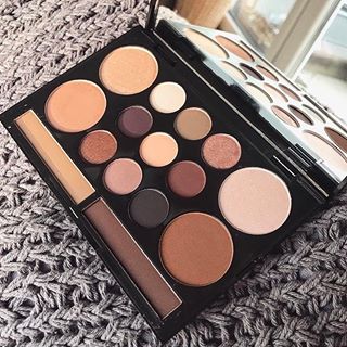 Brow colors, shadows, contour shades, and highlighters all in one place ?? Add our Love Contours All Palette to your collection ✨ Photo by @charlotte.bb || #nyxcosmetics #nyxprofessionalmakeup