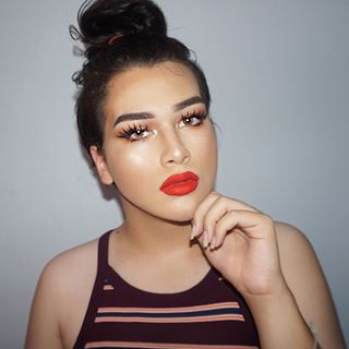 i would wish u the best but u already had it ??-? brows: #anastasiabrows dipbrow in "dark brown" // ? glow: @jeffreestarcosmetics my holy grail "king tut" skin frost // ? lips: @popstarcosmetics "aiko" liquid lipstick (perf summer color❤) // ? base: @nyxcosmetics total control drop "beige" //