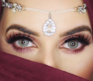 #Repost @shaziahaquemakeup・・・My recreation of the beautiful cover imagery on the new @hudabeauty Desert Dusk Palette, using the new palette ofcourse! What do you think?! #shaziahaquemakeup #hudabeauty #hudabeautydesertdusk